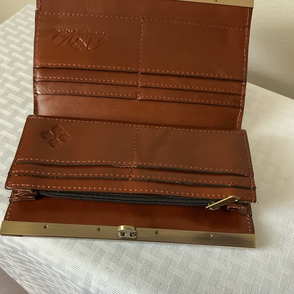 Patricia Nash Vintage Saddle Brown Leather Wallet - Picture 7 of 7